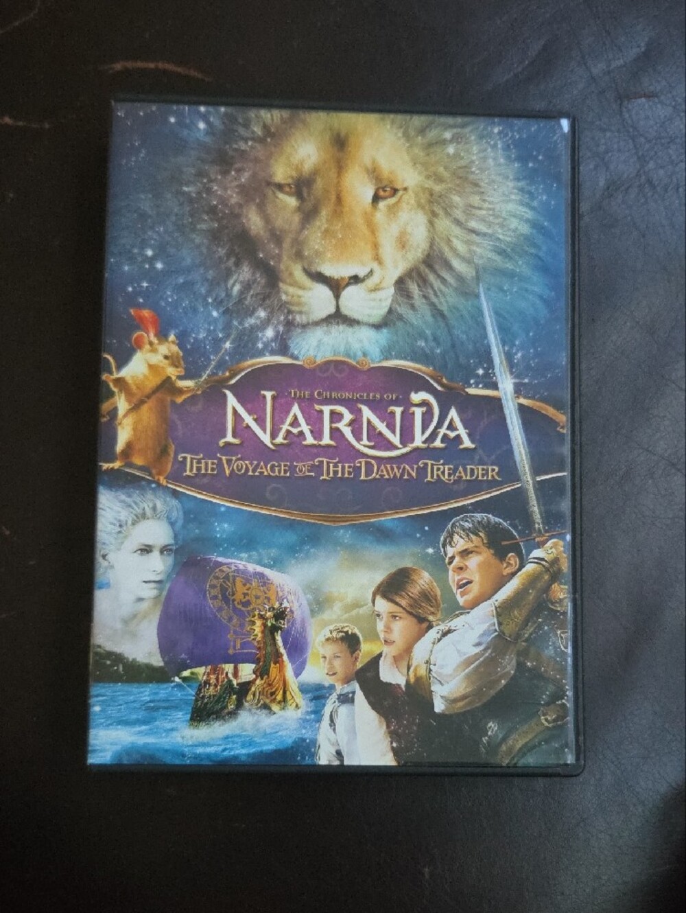Narnia: The Voyage of the Dawn Treader DVD - Blue Cover